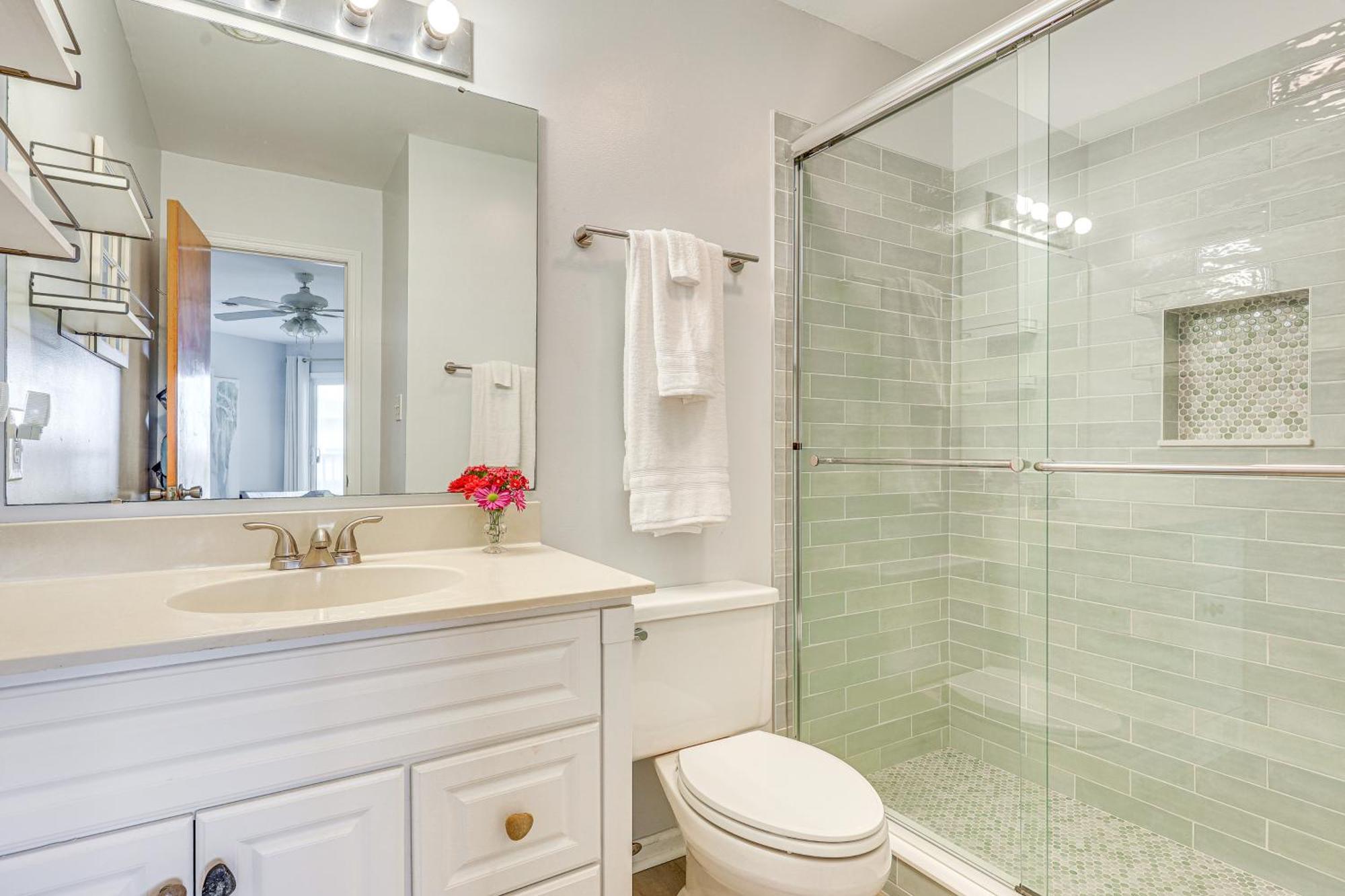 Oak Island Beachfront Condo With Community Pool Bagian luar foto
